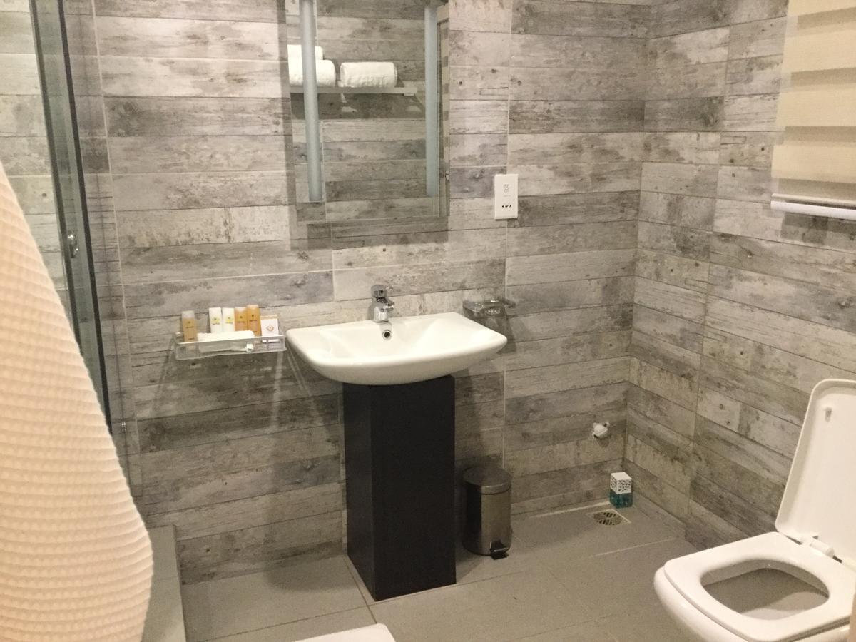 לגוס The Nook Hotel מראה חיצוני תמונה