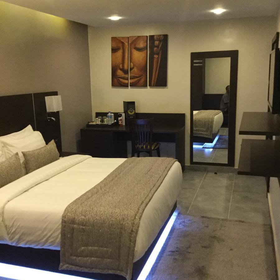 לגוס The Nook Hotel מראה חיצוני תמונה