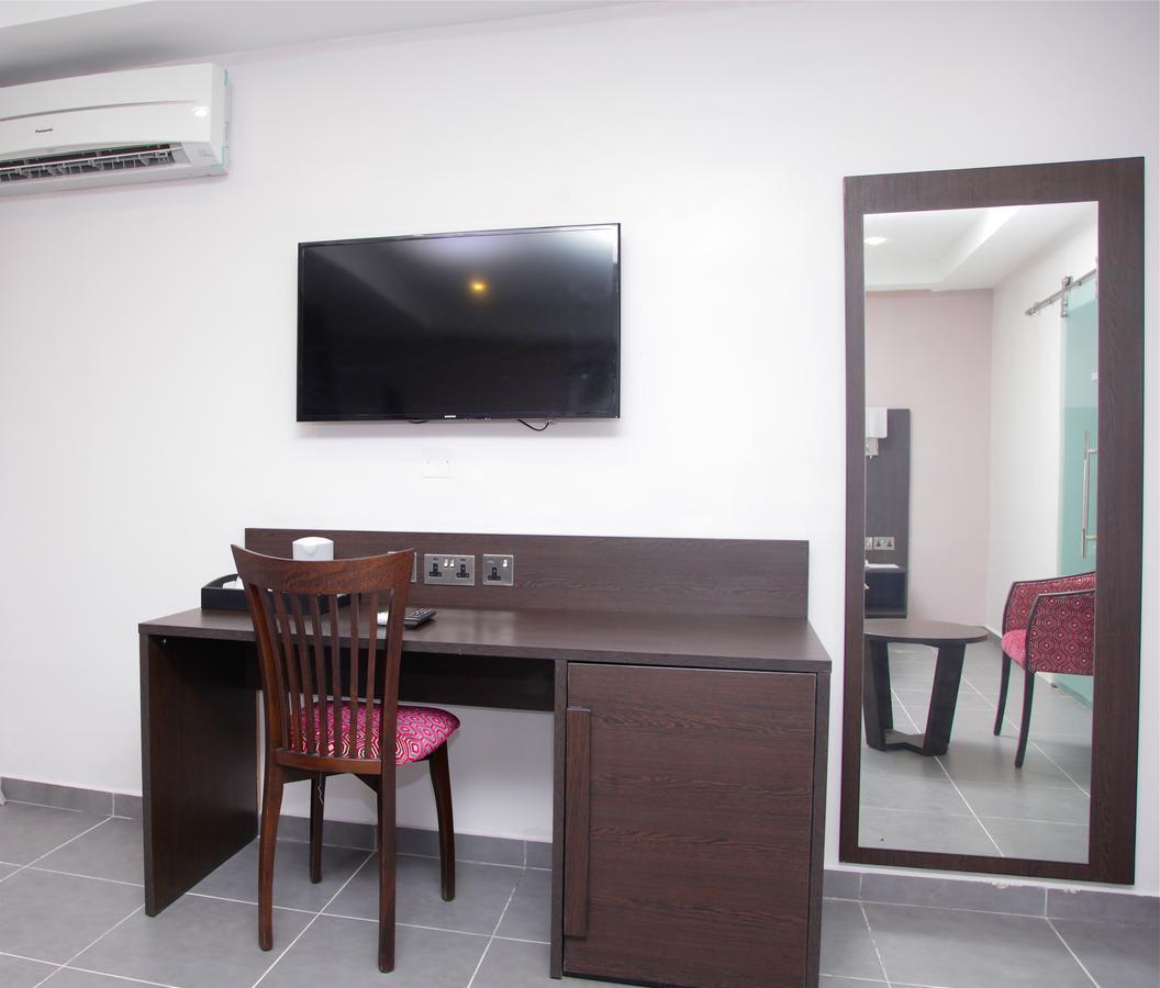 לגוס The Nook Hotel מראה חיצוני תמונה