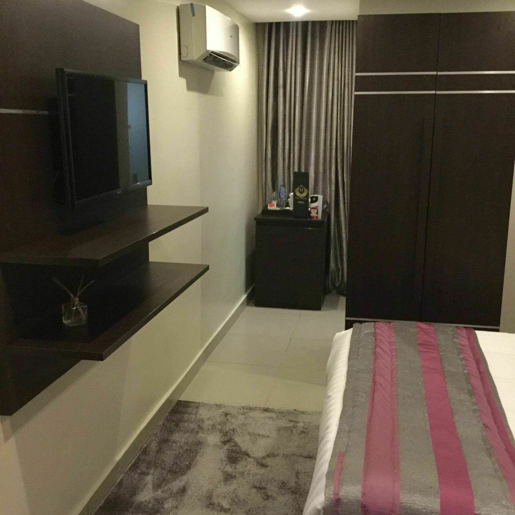 לגוס The Nook Hotel מראה חיצוני תמונה