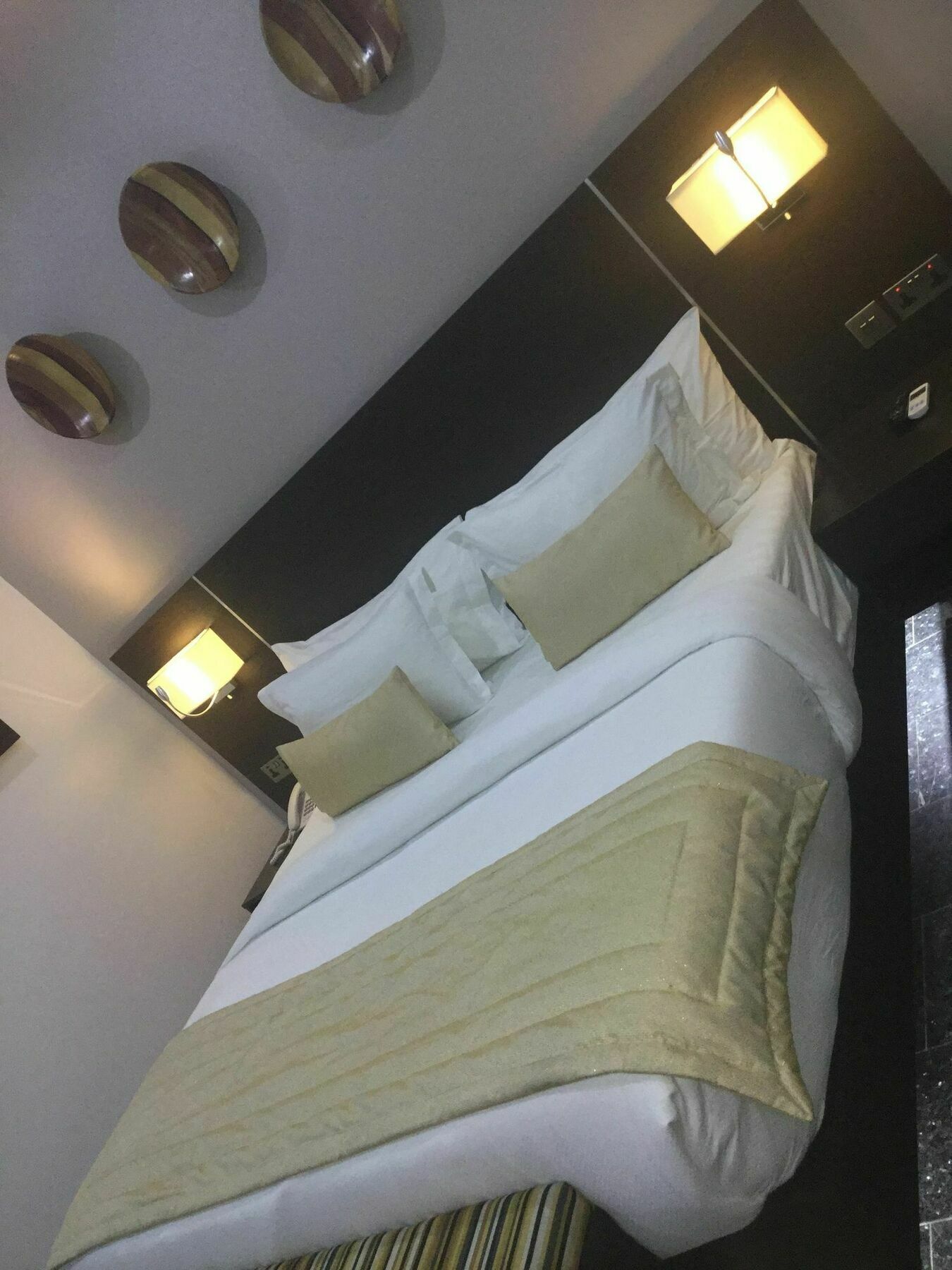 לגוס The Nook Hotel מראה חיצוני תמונה